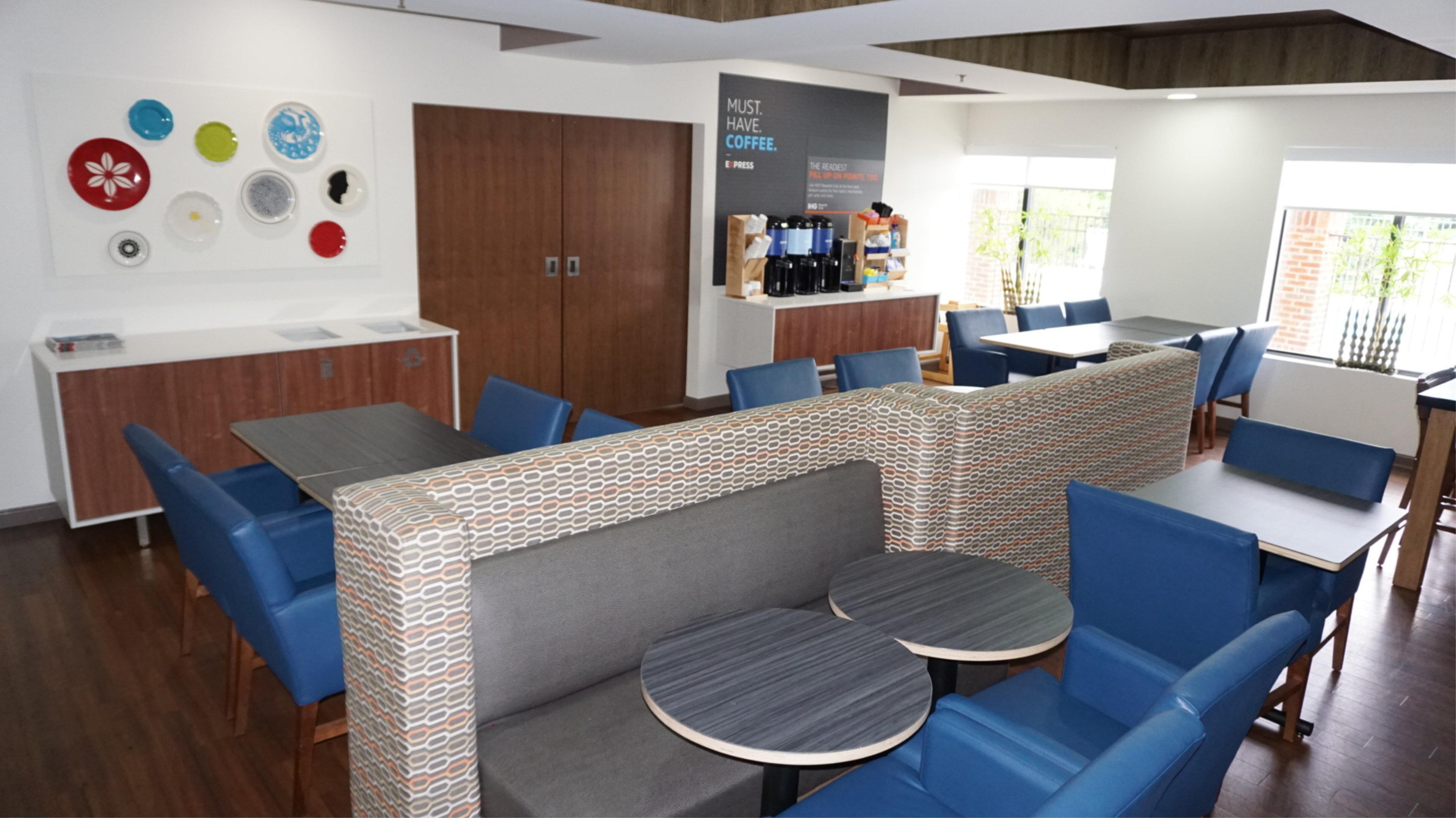 Holiday Inn Express Hotel & Suites Greensboro-East By Ihg Luaran gambar