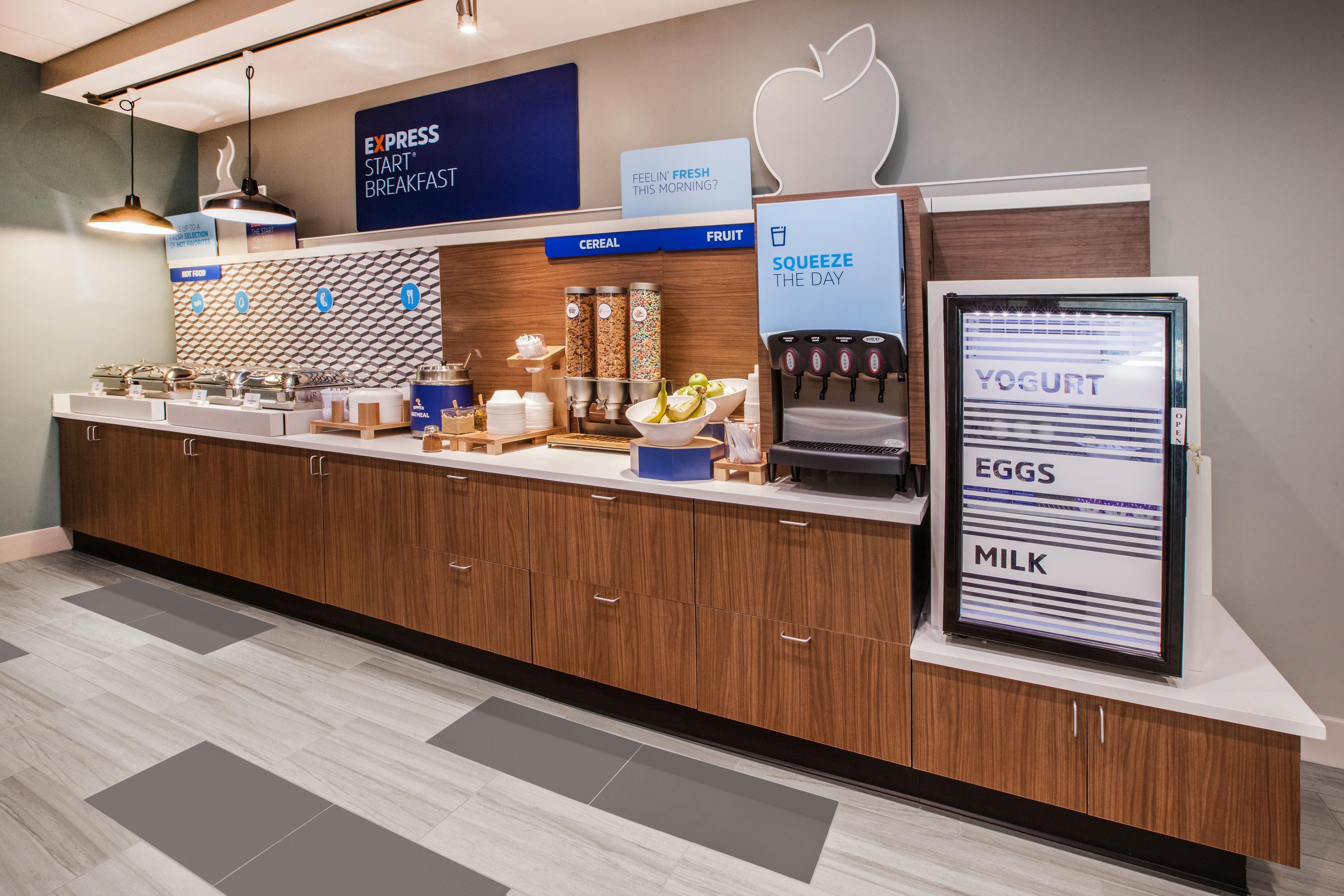 Holiday Inn Express Hotel & Suites Greensboro-East By Ihg Luaran gambar