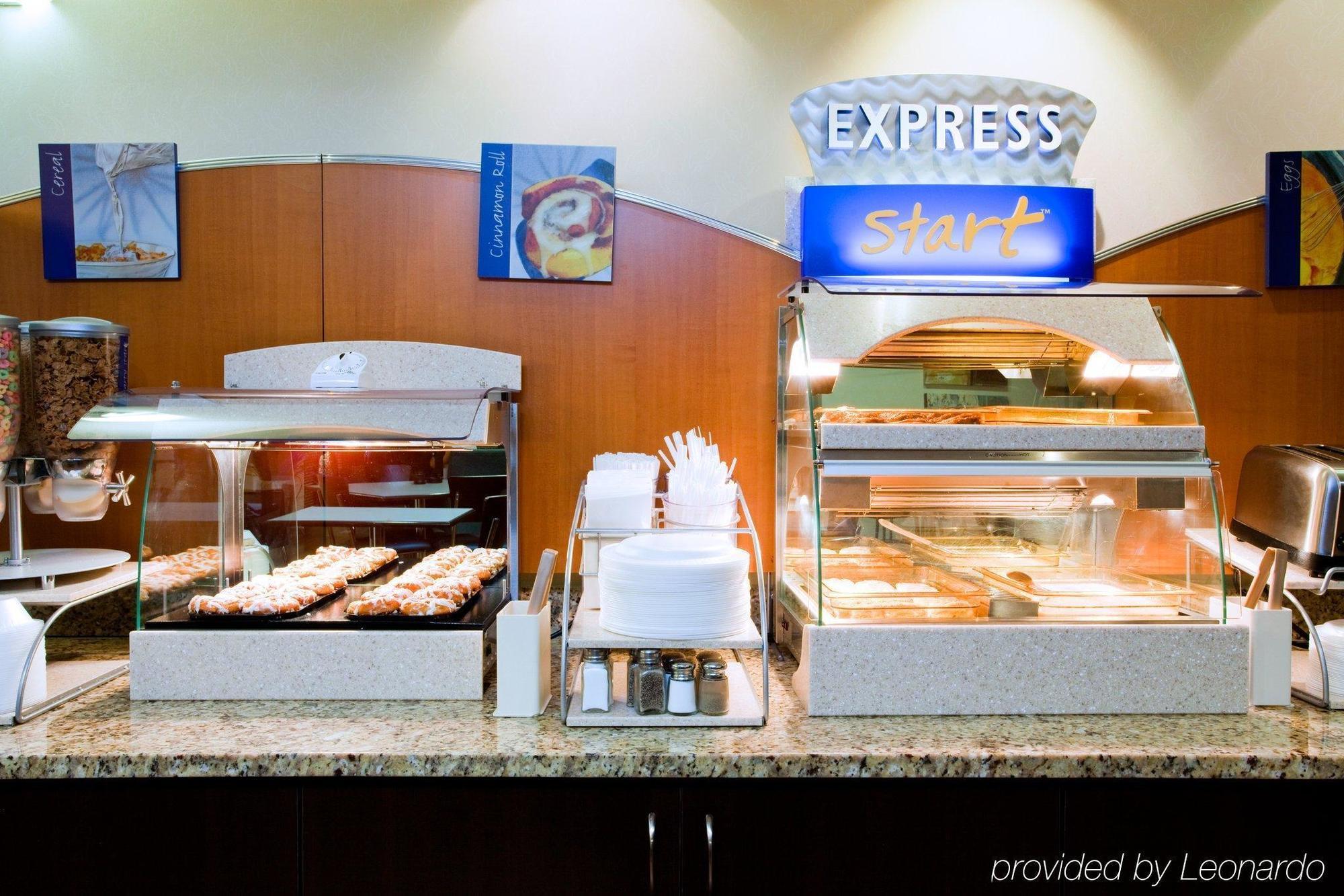 Holiday Inn Express Hotel & Suites Greensboro-East By Ihg Luaran gambar